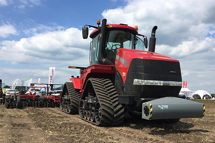 TITAN MACHINERY Demonstrated New Findings Of CASE IH Machinery At ...